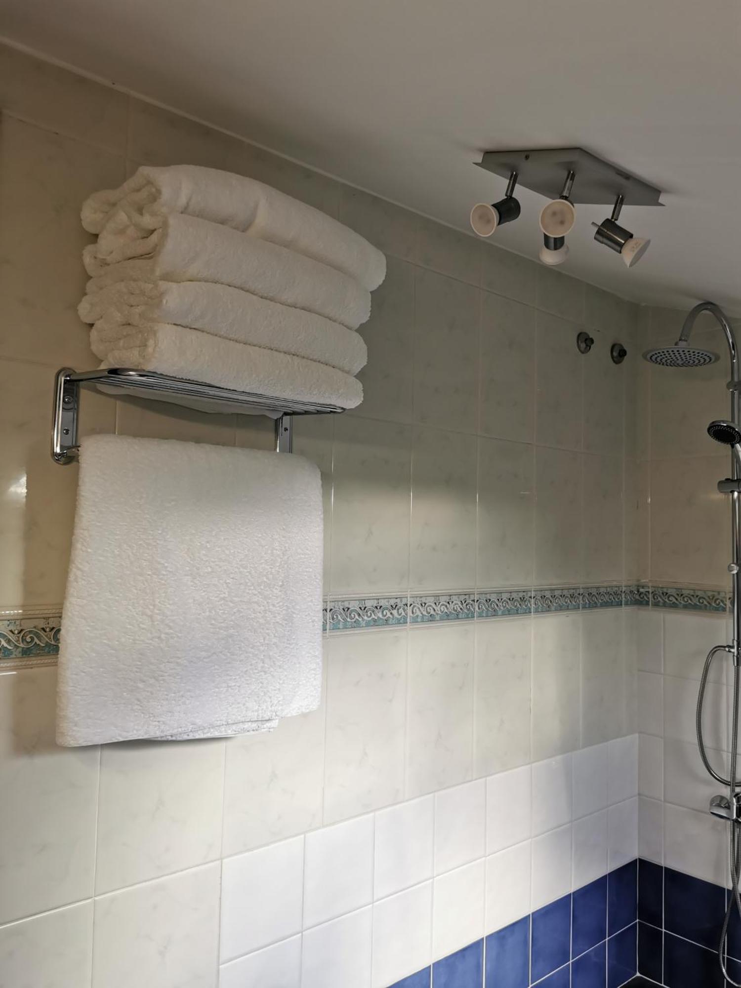 Apartamento Entero Frama Caldas 卡尔达斯·德·雷斯 外观 照片